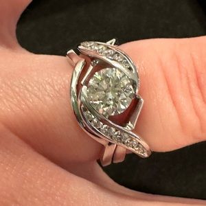 Engagement ring and wedding band